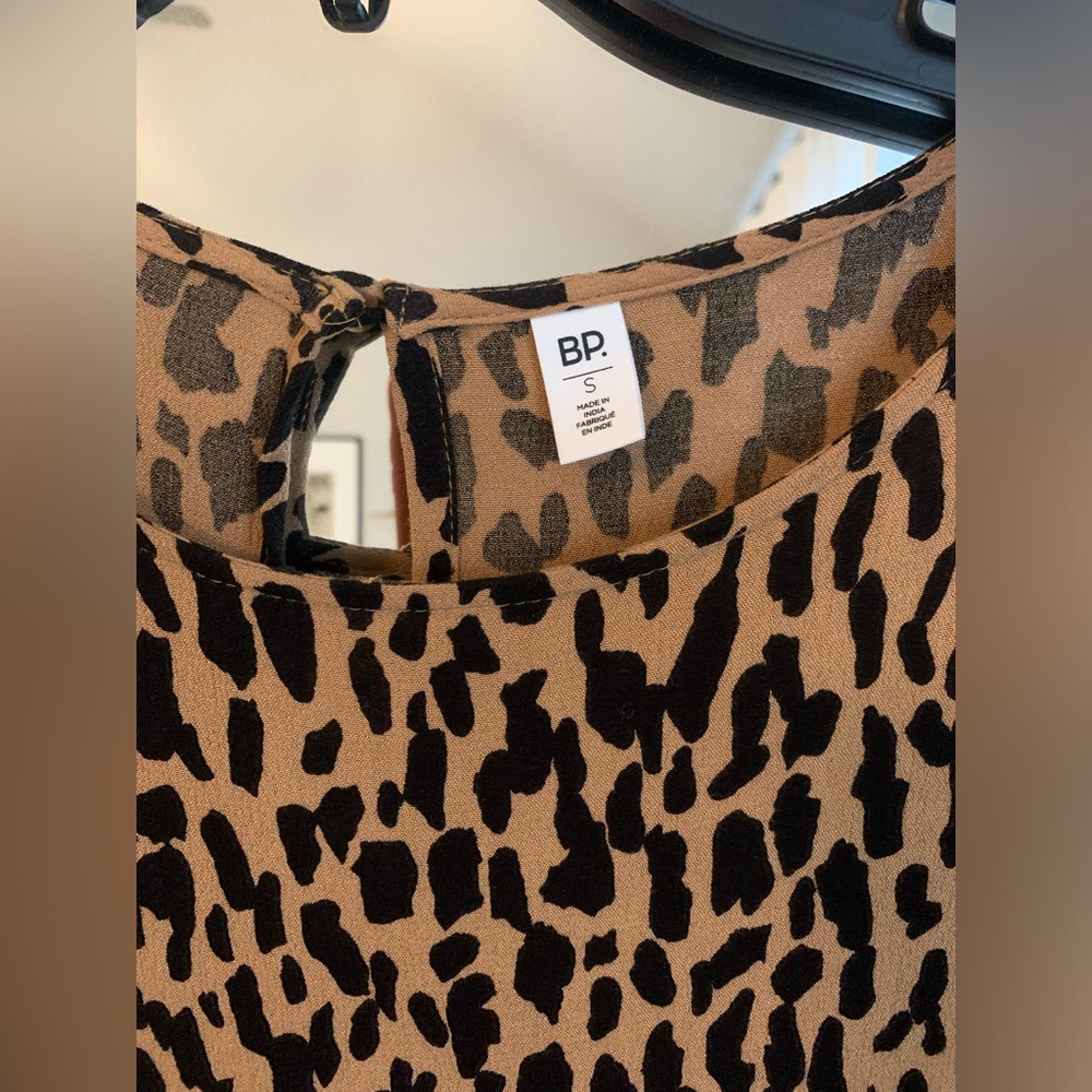 Leopard print long sleeve dress - Picture 2 of 3